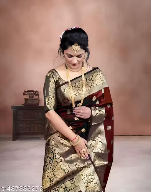 Unique Soft Silk Saree With Wonderful Blouse Piece