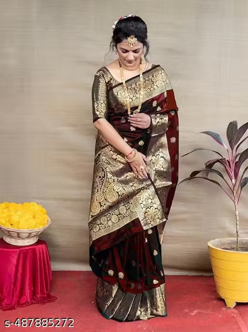 Unique Soft Silk Saree With Wonderful Blouse Piece