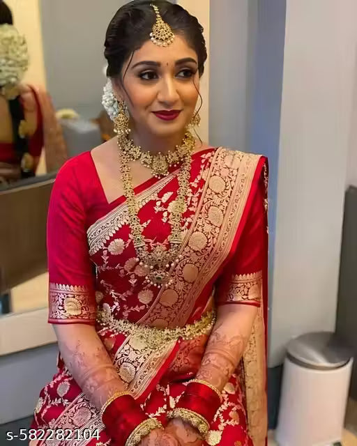 Soft Banarasi Silk Saree With Unique Blouse Piece