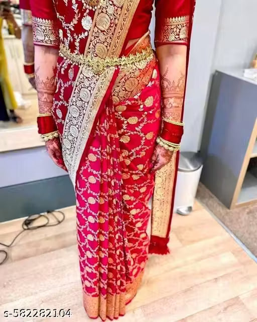 Soft Banarasi Silk Saree With Unique Blouse Piece